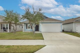 1911 Estes Flats Dr, Aransas Pass, TX 78336