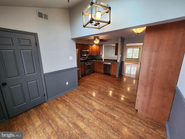 163 LEEDOM WAY, Newtown, PA 18940