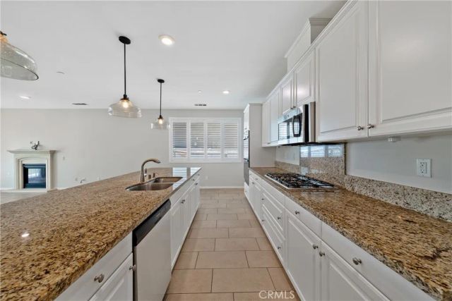 37568 River Oats Lane, Murrieta, CA 92563