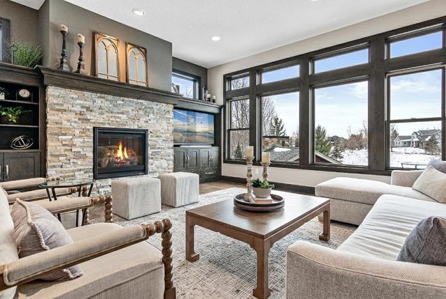 12581 22nd Street N, Stillwater, MN 55082