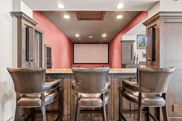 12581 22nd Street N, Stillwater, MN 55082