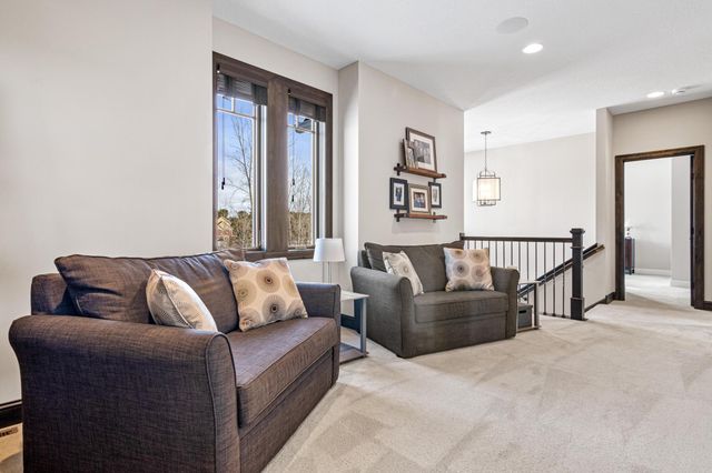 12581 22nd Street N, Stillwater, MN 55082