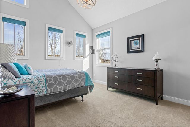 12581 22nd Street N, Stillwater, MN 55082