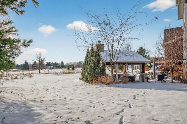 12581 22nd Street N, Stillwater, MN 55082