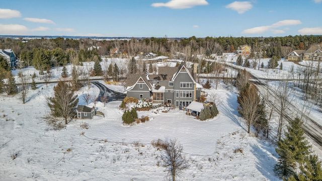 12581 22nd Street N, Stillwater, MN 55082