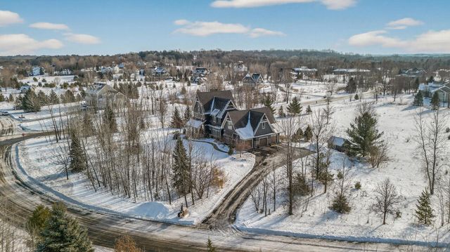 12581 22nd Street N, Stillwater, MN 55082