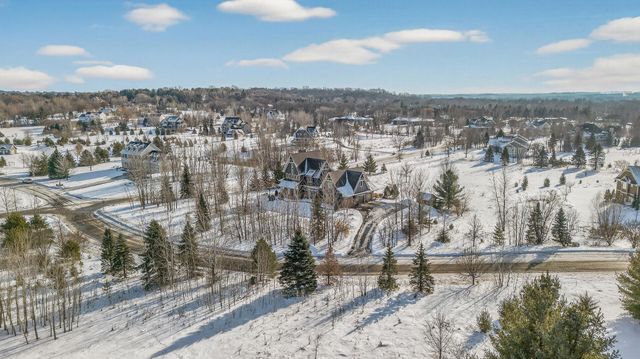 12581 22nd Street N, Stillwater, MN 55082