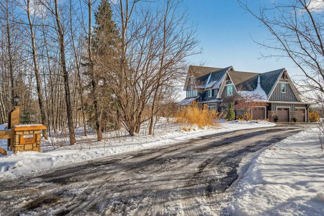 12581 22nd Street N, Stillwater, MN 55082