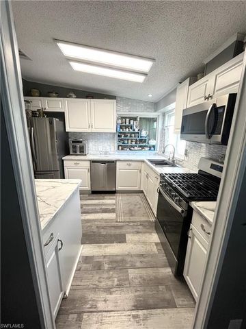 216 Shrub LN N, North Fort Myers, FL 33917