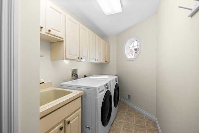 2947 Crown Pointe Drive 15, Traverse City, MI 49685