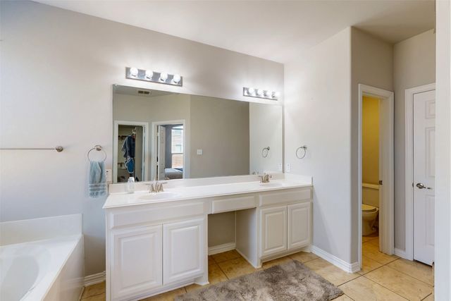 1524 Enchanted Sky Drive, Fort Worth, TX 76052