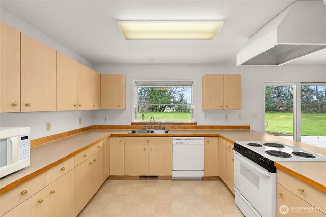 570 Wynooche Valley Road, Montesano, WA 98563