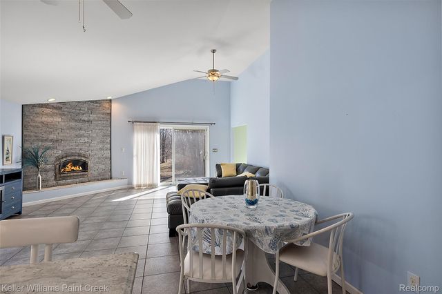 804 E AVON Road, Rochester Hills, MI 48307