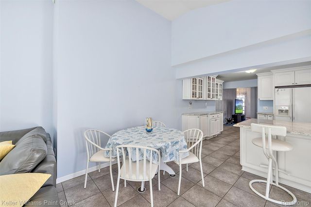 804 E AVON Road, Rochester Hills, MI 48307