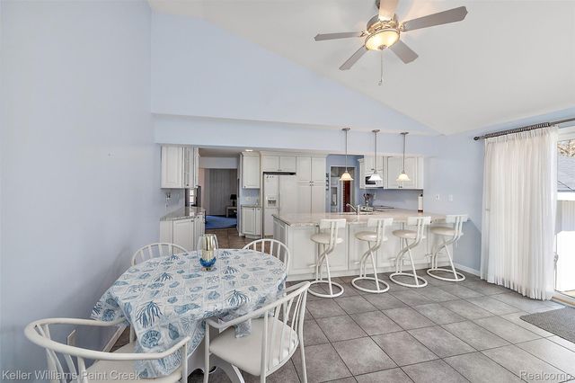 804 E AVON Road, Rochester Hills, MI 48307