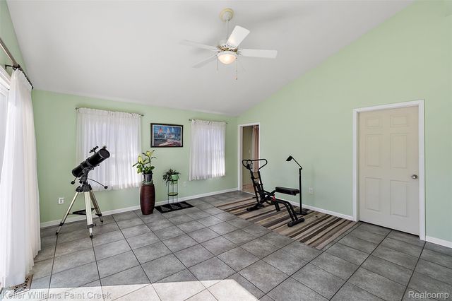 804 E AVON Road, Rochester Hills, MI 48307