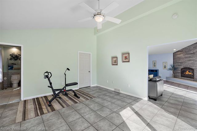 804 E AVON Road, Rochester Hills, MI 48307