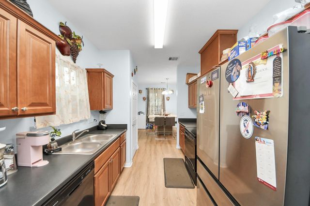 5319 Avenue R, Galveston, TX 77551