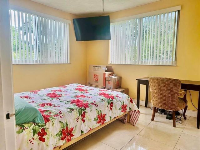 5985 Del Lago Circle 223, Sunrise, FL 33313