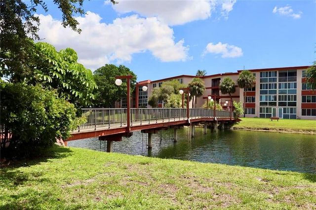 5985 Del Lago Circle 223, Sunrise, FL 33313