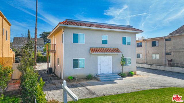 702 Crenshaw Boulevard, Los Angeles, CA 90005