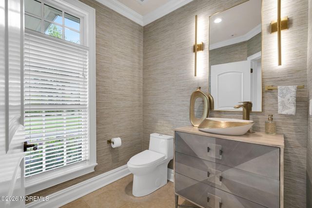 8 Black Point Horseshoe Street, Rumson, NJ 07760