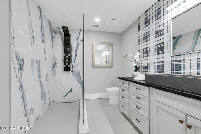 8 Black Point Horseshoe Street, Rumson, NJ 07760