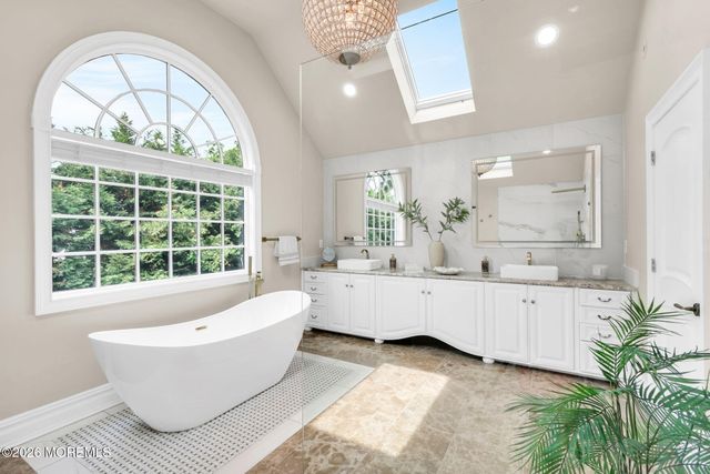 8 Black Point Horseshoe Street, Rumson, NJ 07760
