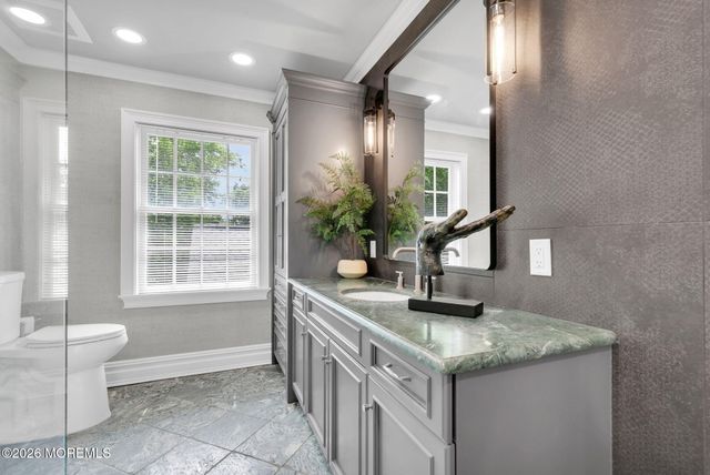 8 Black Point Horseshoe Street, Rumson, NJ 07760