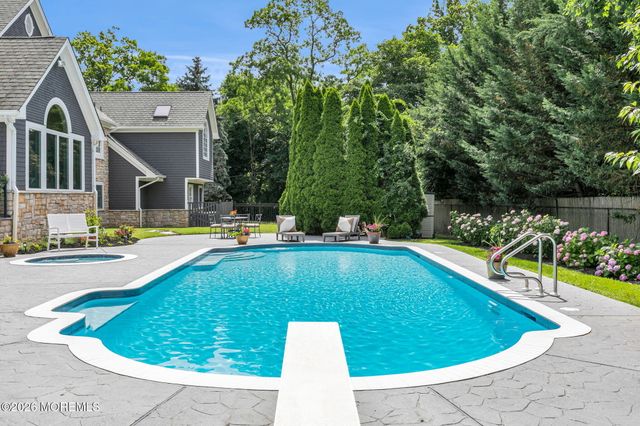 8 Black Point Horseshoe Street, Rumson, NJ 07760