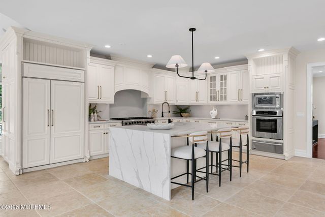8 Black Point Horseshoe Street, Rumson, NJ 07760