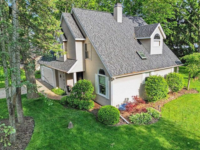 23655 Ridgemont Lane, Elkhart, IN 46516