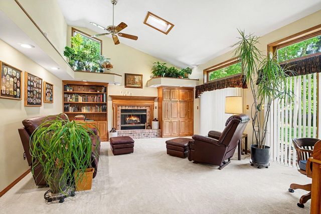 23655 Ridgemont Lane, Elkhart, IN 46516