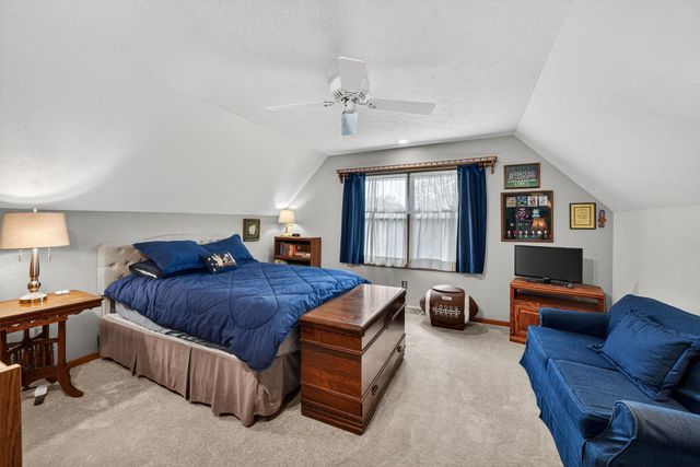 23655 Ridgemont Lane, Elkhart, IN 46516