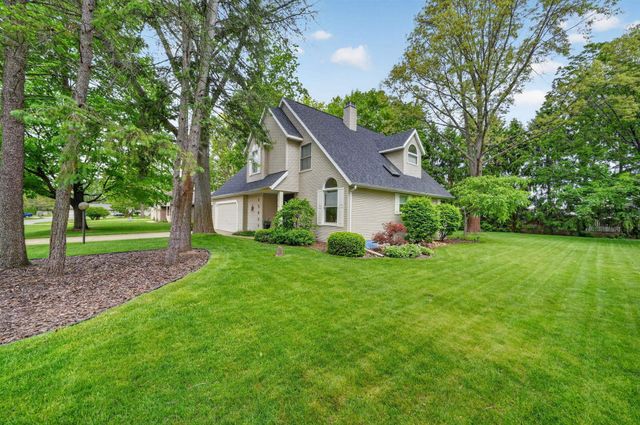 23655 Ridgemont Lane, Elkhart, IN 46516