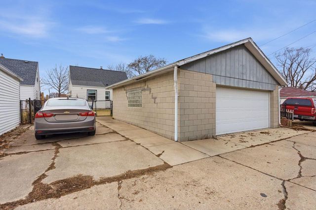 3776 N 98th STREET, Milwaukee, WI 53222