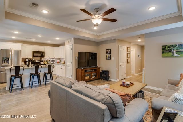 515 Peach Street, Ocean Springs, MS 39564