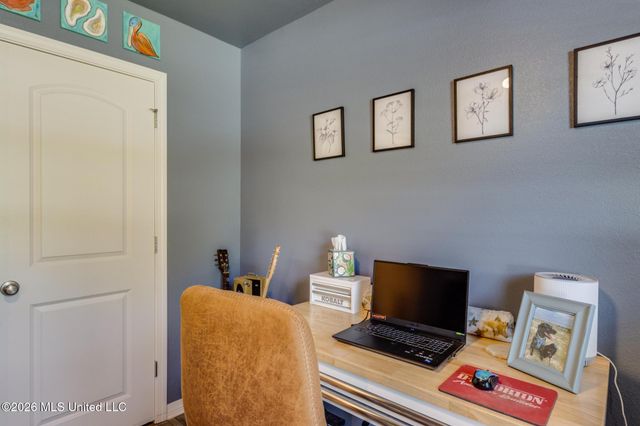 515 Peach Street, Ocean Springs, MS 39564