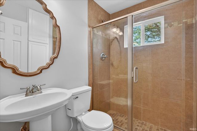 18035 Chipstead Drive, South Bend, IN 46637