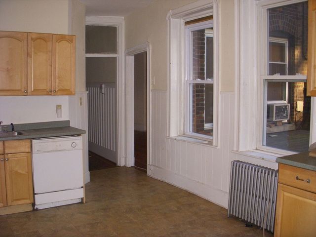 145 Charles St 2, Boston, MA 02114