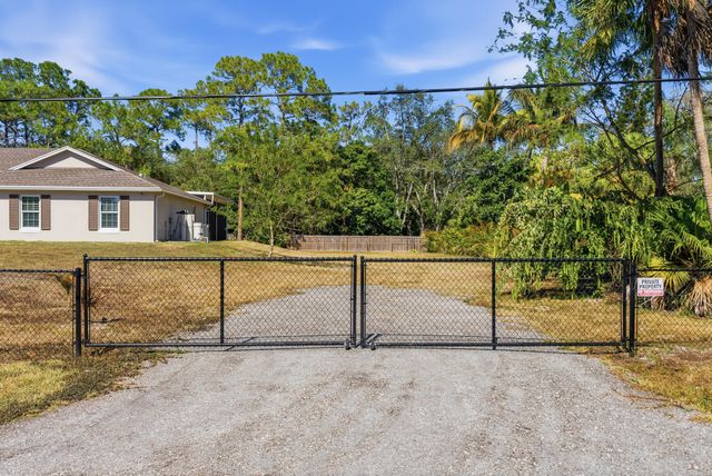 16145 E Trafalgar Drive, Loxahatchee, FL 33470