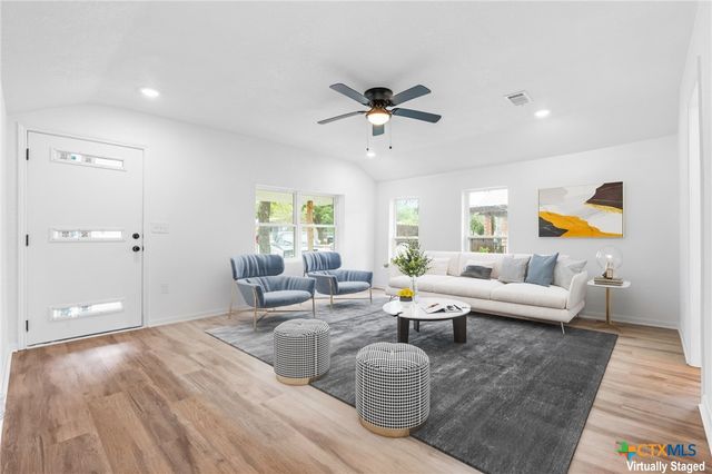 809 E Downs Avenue, Temple, TX 76501
