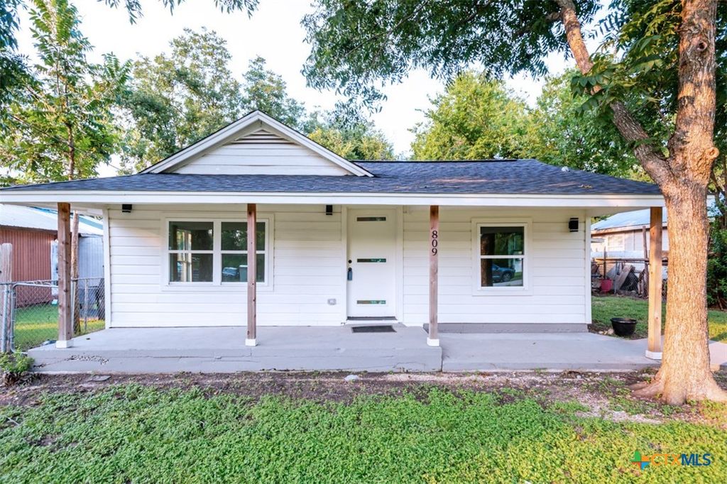 809 E Downs Avenue, Temple, TX 76501