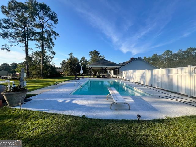 253 McDilda Drive, Lyons, GA 30436