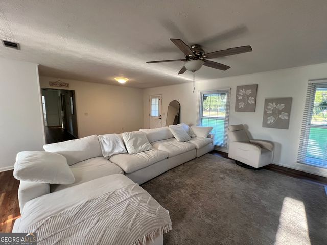 253 McDilda Drive, Lyons, GA 30436