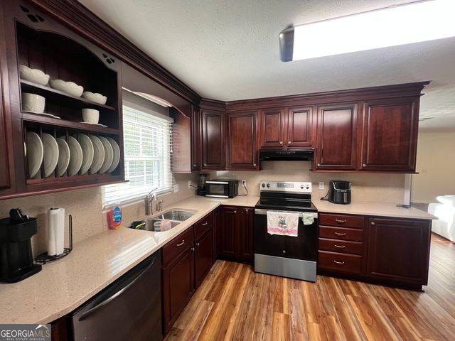 253 McDilda Drive, Lyons, GA 30436