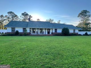253 McDilda Drive, Lyons, GA 30436