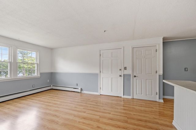 160 Tyngsboro Road 12c, Chelmsford, MA 01863