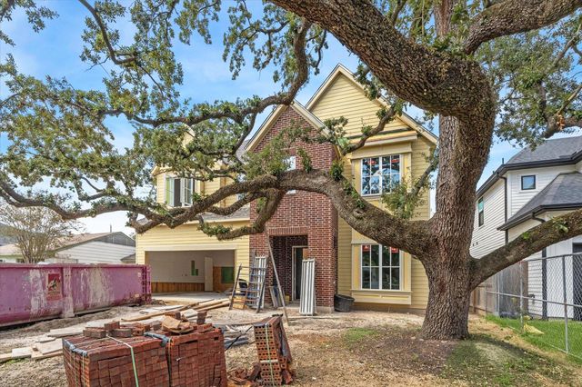 1614 Woodcrest Drive, Houston, TX 77018