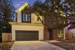 1614 Woodcrest Drive, Houston, TX 77018